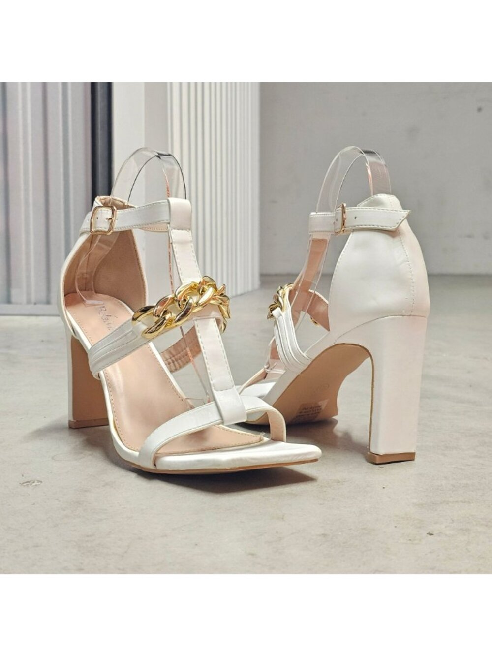 White Block Heel Sandals With Gold Chain Accent T-Strap & Adjustable Buckle Clos - Picture 8 of 13